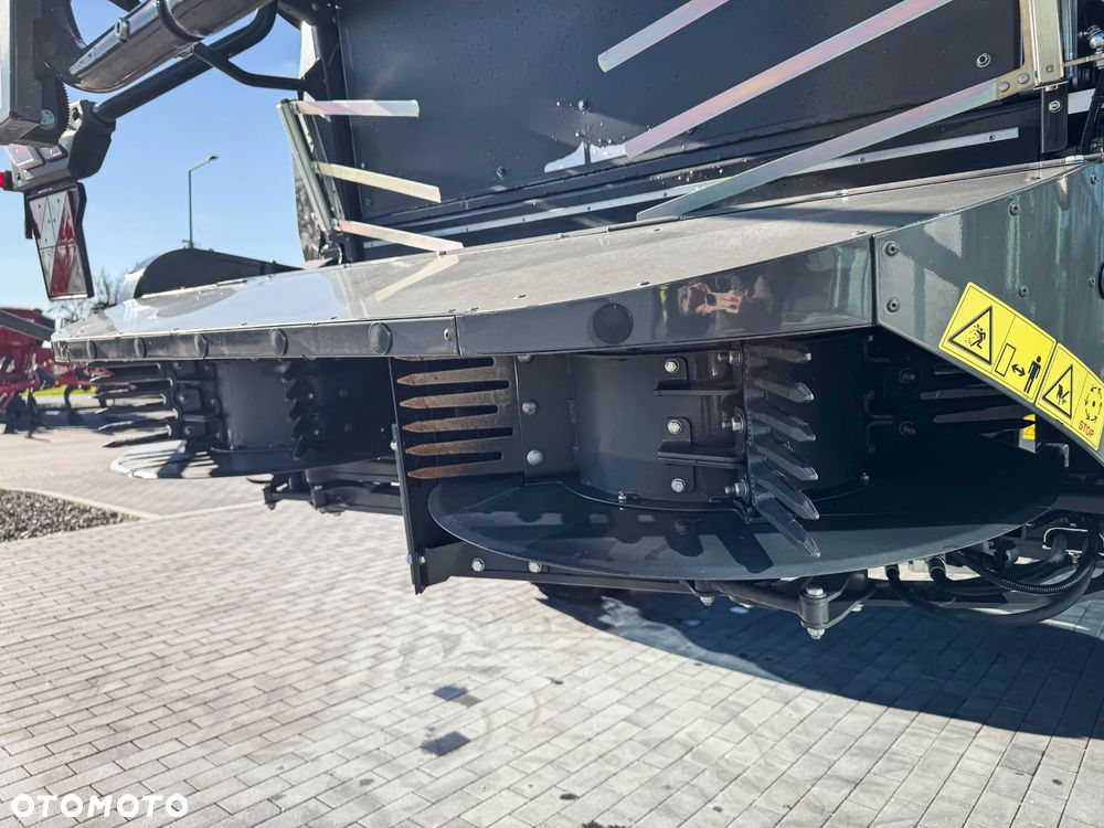 Claas LEXION 6800 - 21