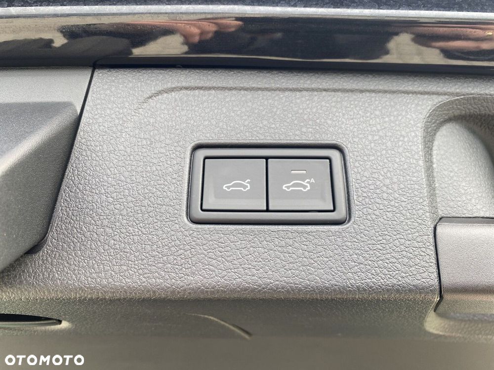Volkswagen Passat - 13