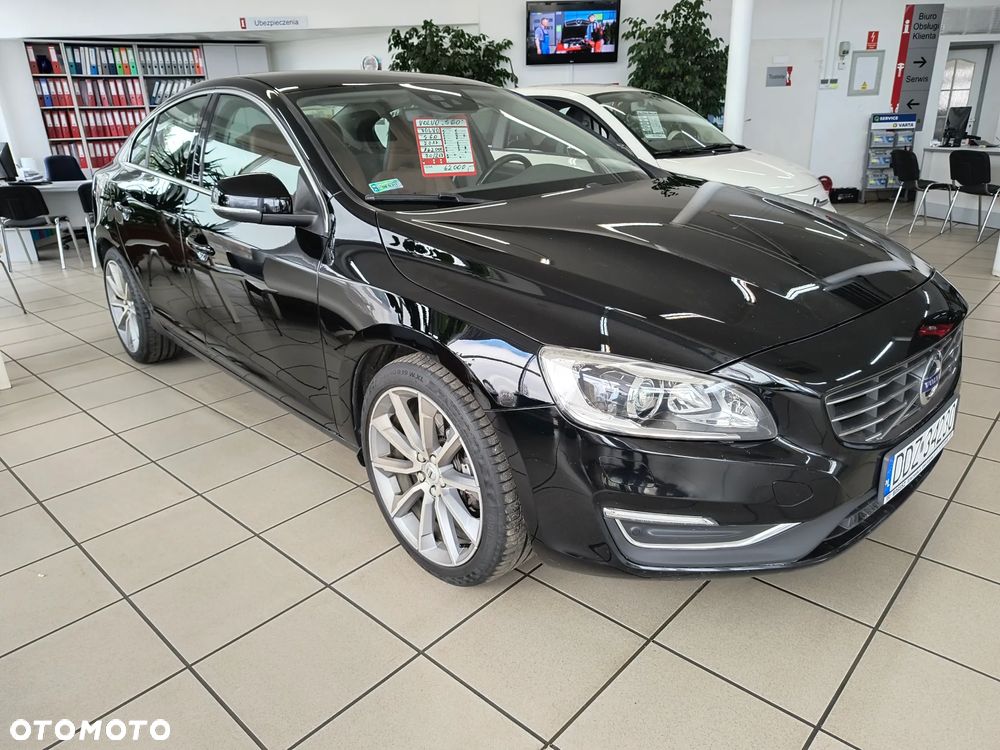 Volvo S60 T5 Drive-E Momentum - 2