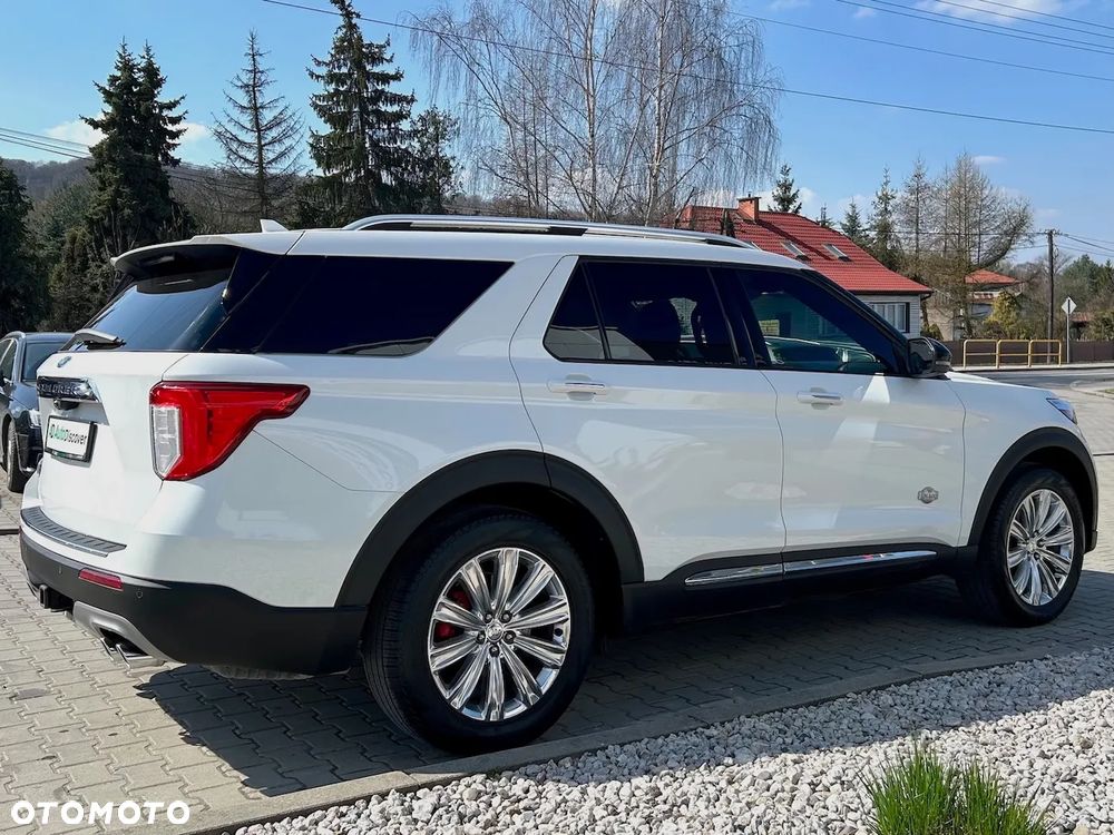 Ford Explorer - 4