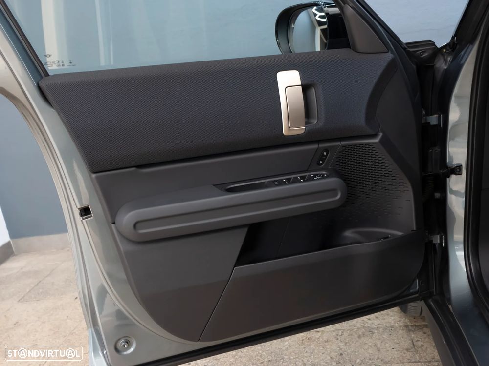 MINI Countryman C Classic M - 16