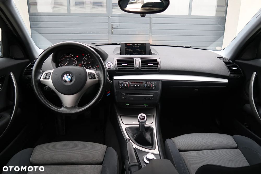 BMW Seria 1 116i - 19