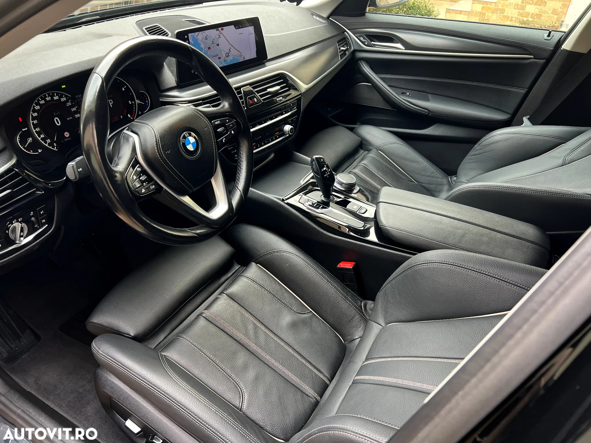 BMW Seria 5 520d AT - 14