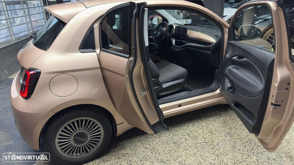 Fiat 500e 3 + 1 23,8kWh Icon - 1