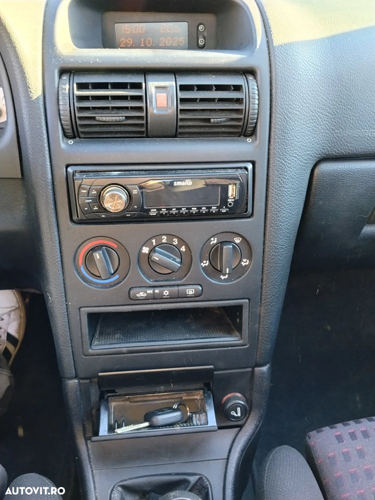 Opel Astra - 8