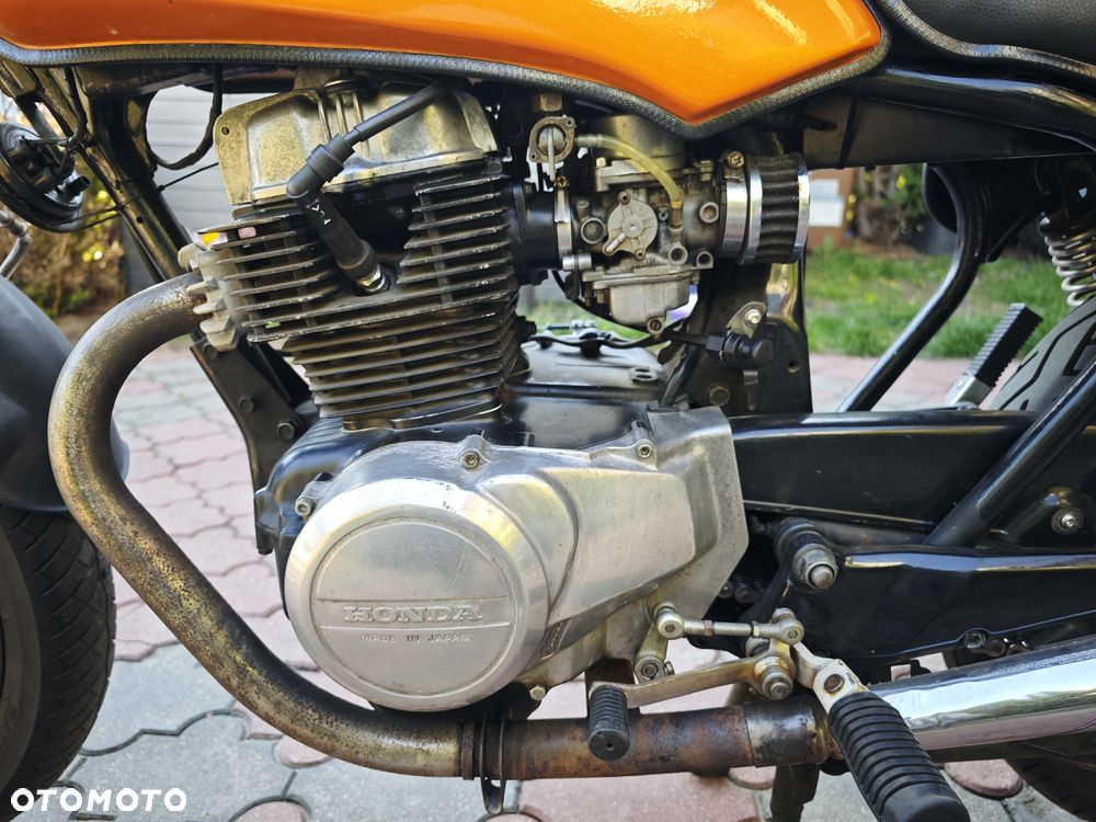 Honda CB - 11