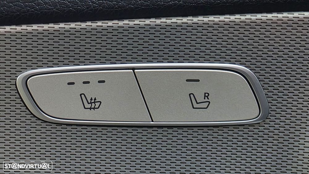 Mercedes-Benz E 220 d AMG Line - 26