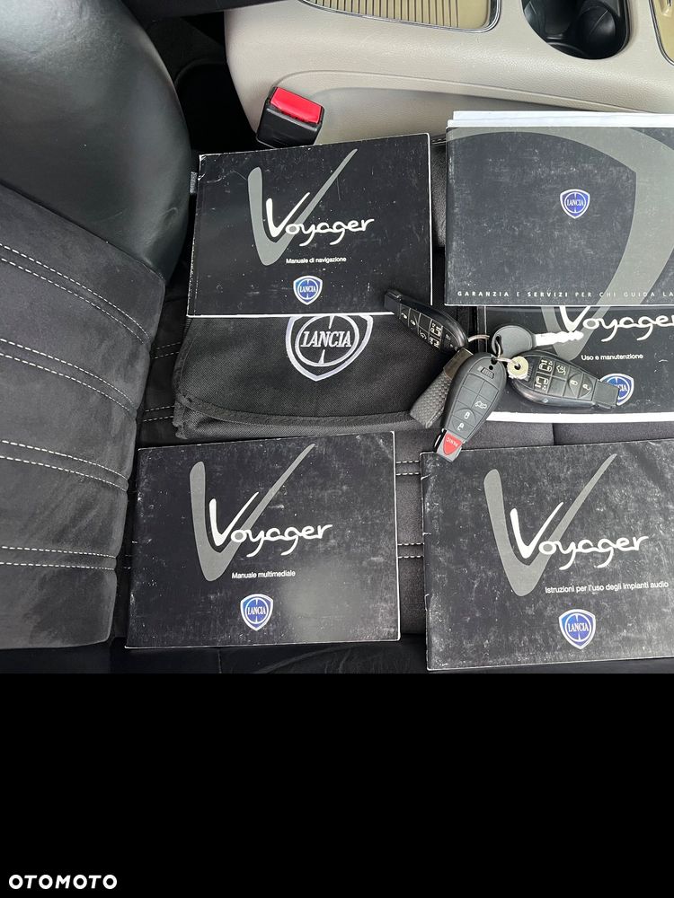 Lancia Voyager 2.8 Multijet 16v Platinum - 17