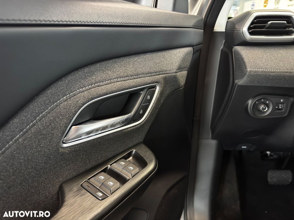 MG ZS HEV 1.5 GSI AT Explore - 17