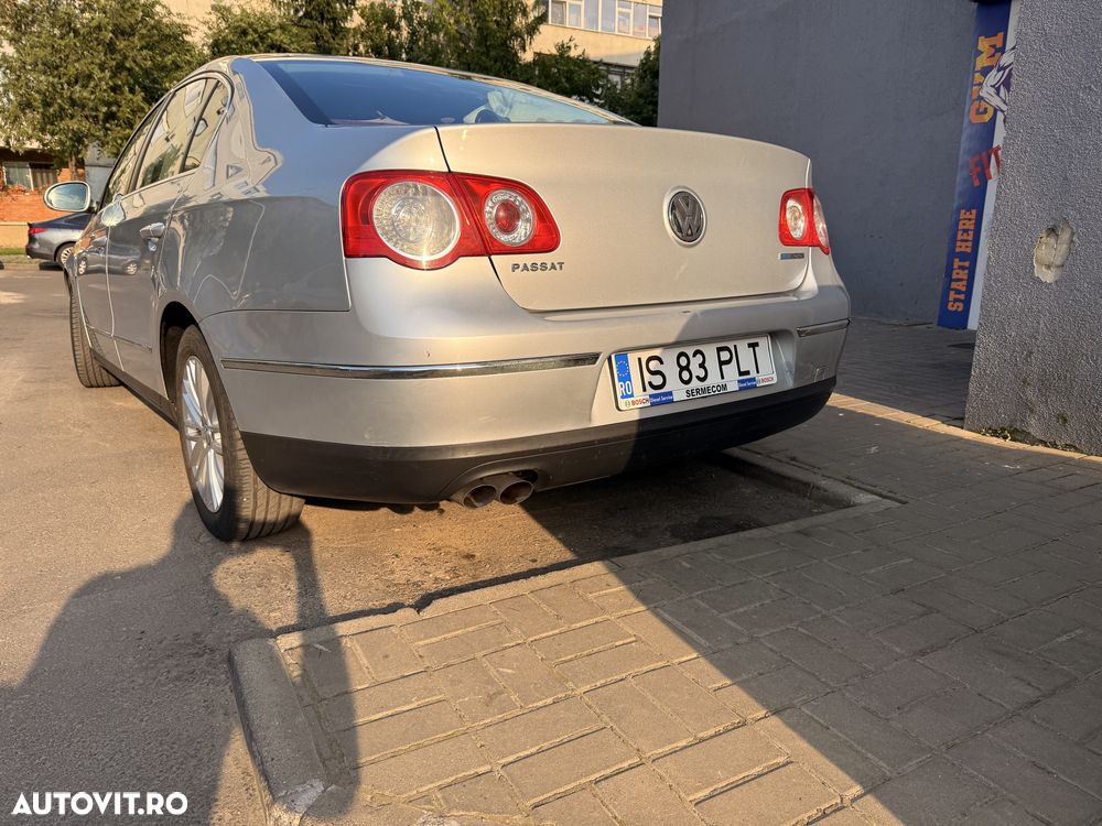 Volkswagen Passat 2.0TDI Comfortline DPF Bluemotion Technology - 14