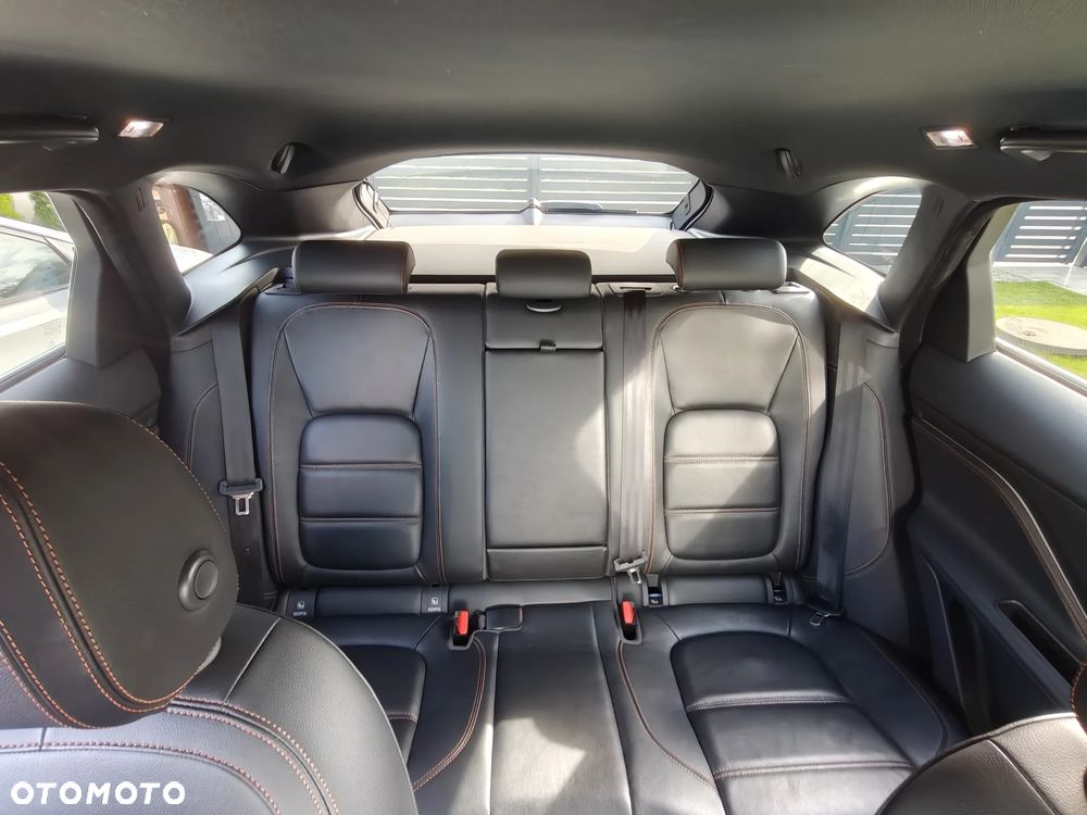 Jaguar F-Pace - 22