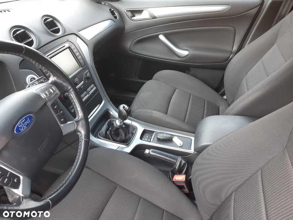 Ford Mondeo - 18