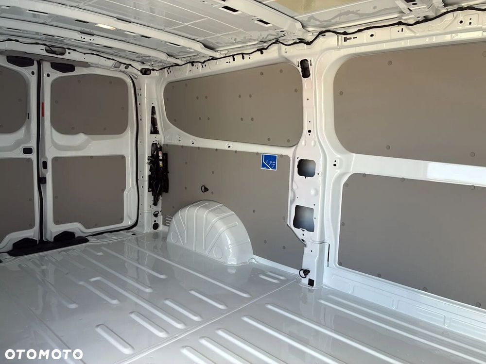 Volkswagen Transporter Furgon AUTOMAT/L2H1, 2.0 TDI 150 KM - 27