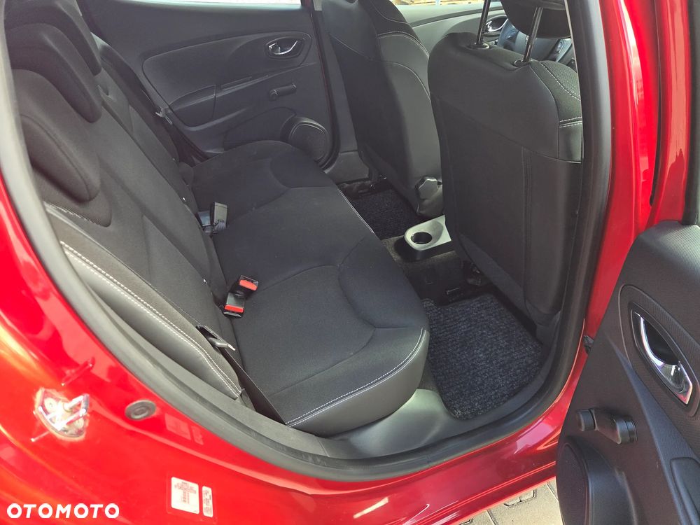 Renault Clio - 11