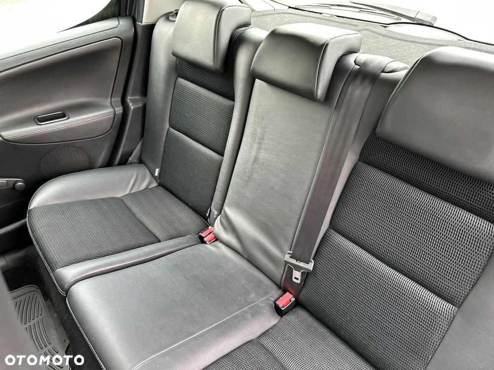 Peugeot 207 1.6 HDi Outdoor - 17