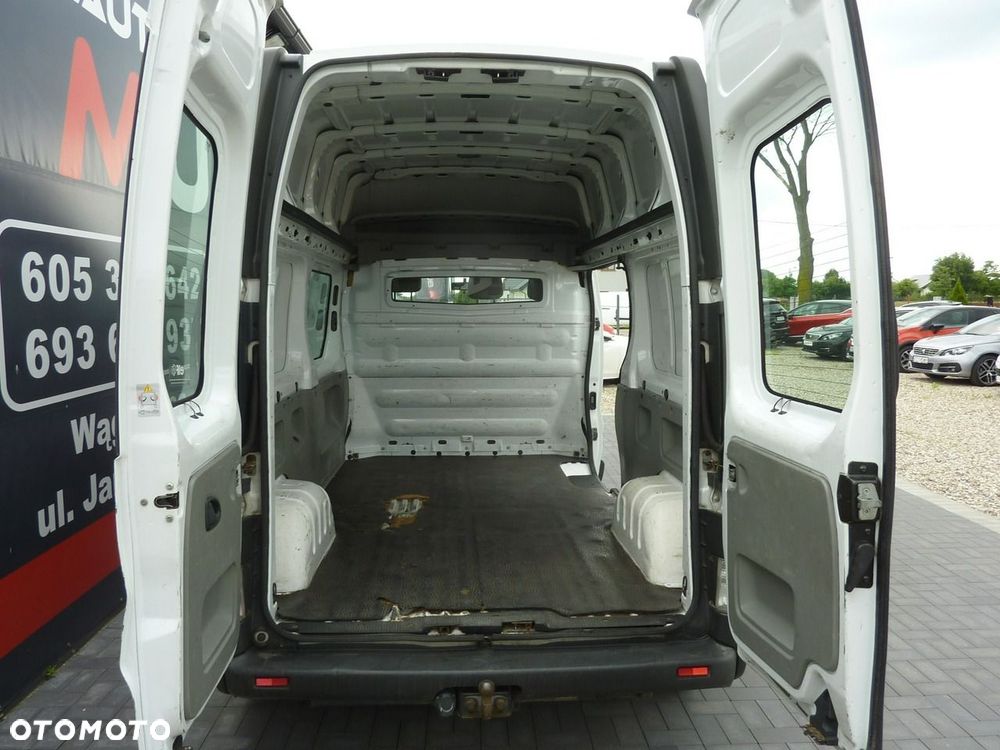 Renault Trafic - 23