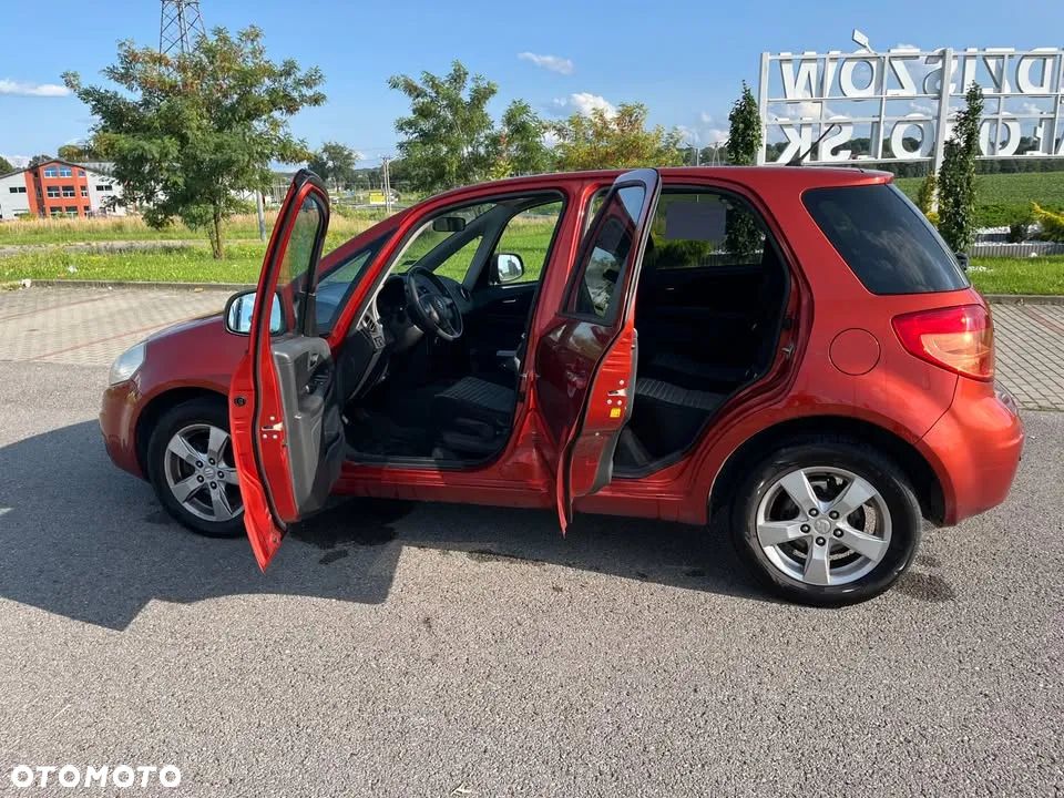 Suzuki SX4 1.6 Premium - 7