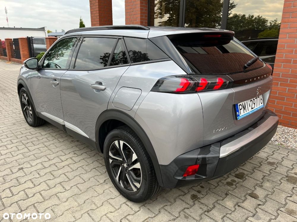 Peugeot 2008 PureTech 100 Allure S&S BVM6 - 4