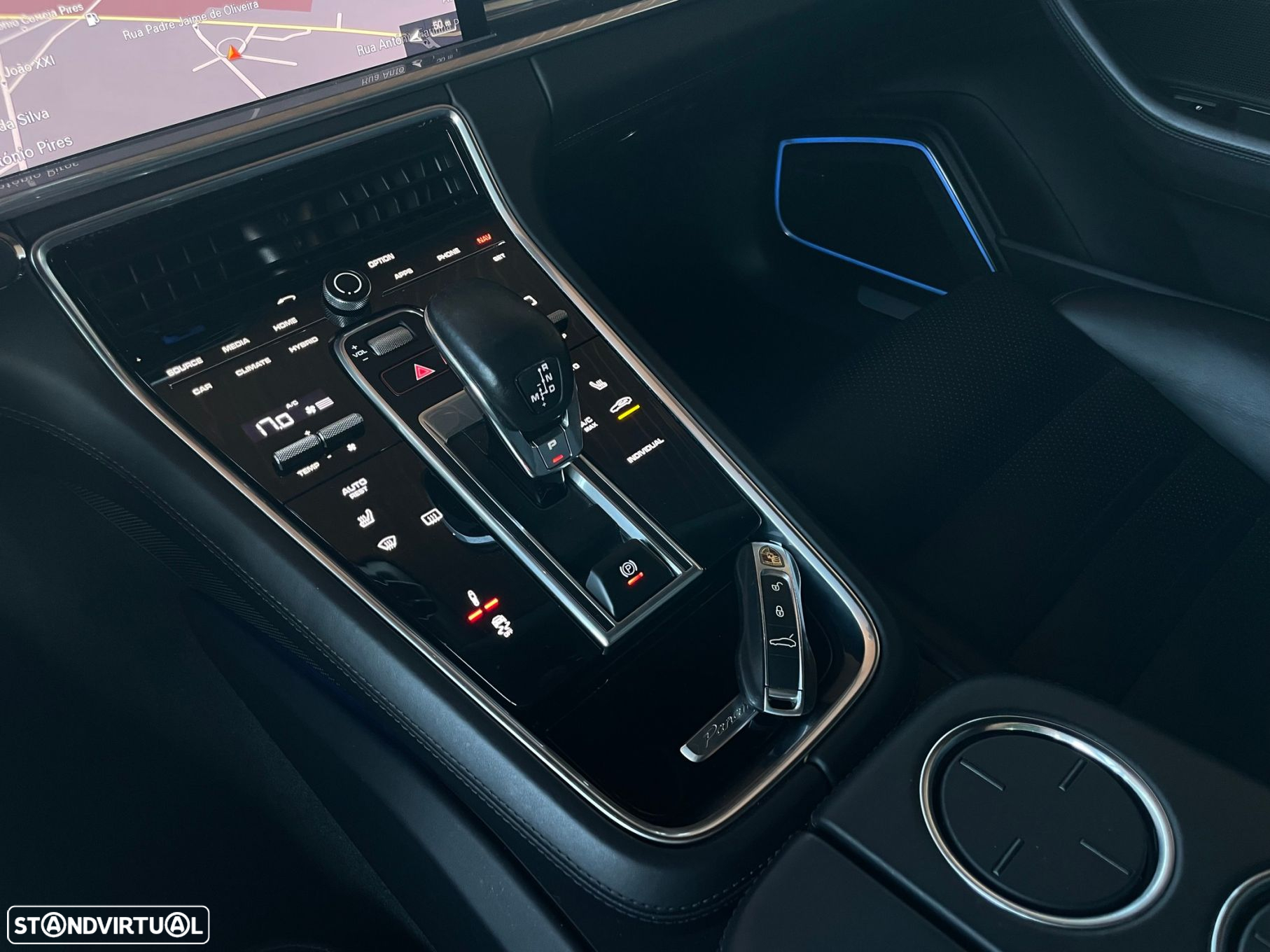 Porsche Panamera Sport Turismo 4 E-Hybrid - 29