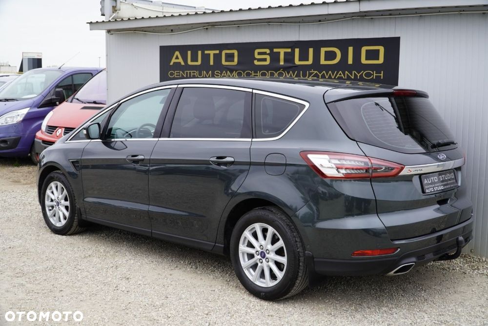 Ford S-Max 2.0 TDCi Titanium PowerShift - 37