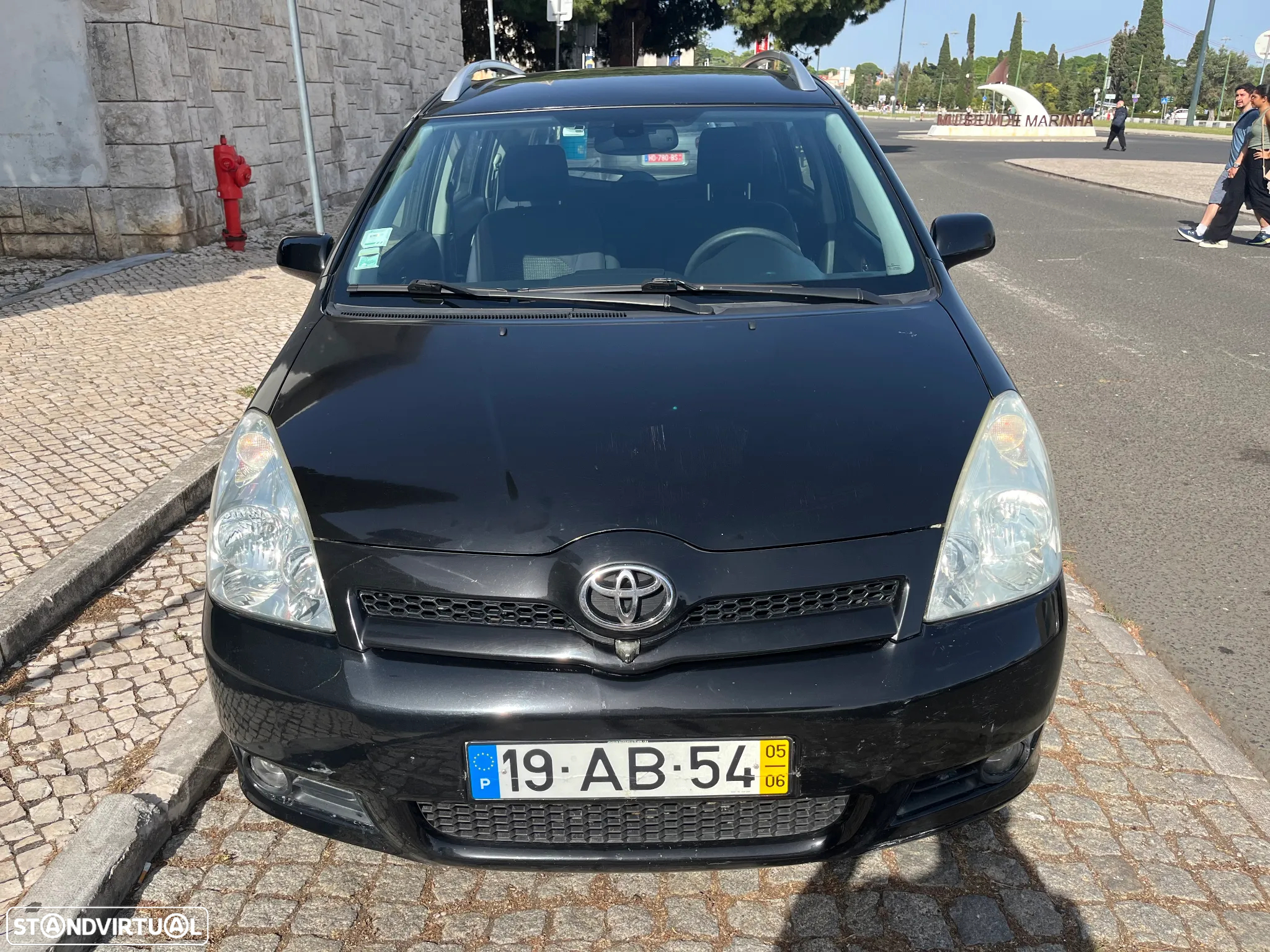 Toyota Corolla Verso 2.0 D-4D - 2