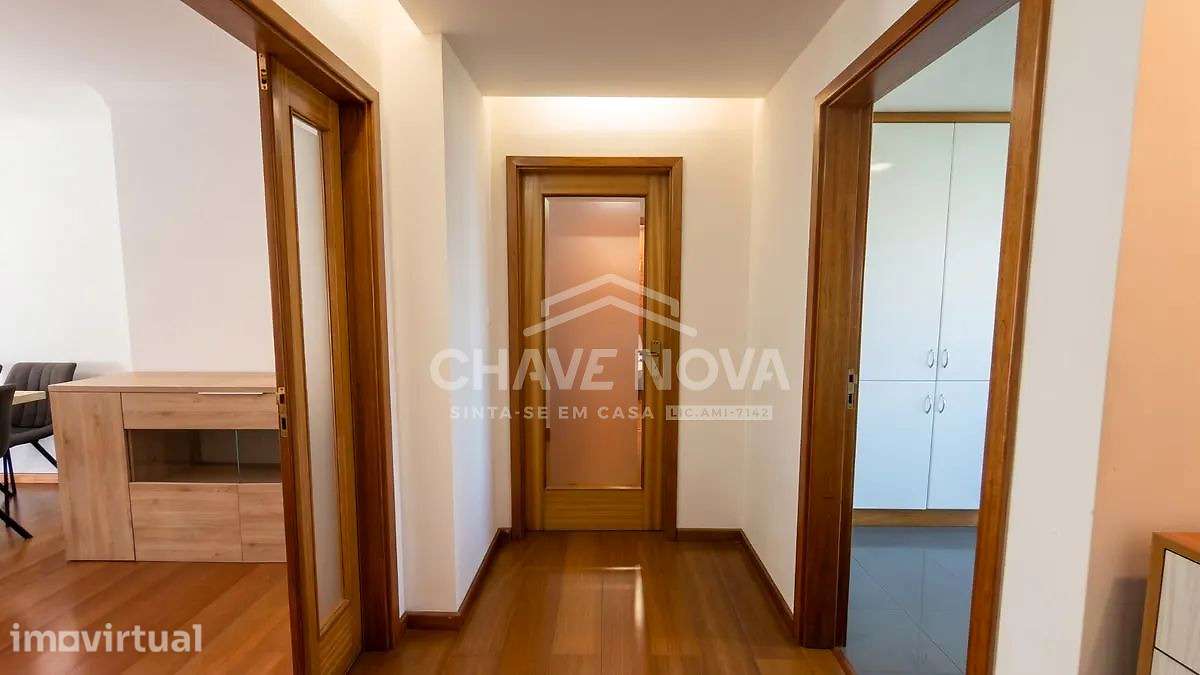 FN - Apartamento T2 Mobilado Como Novo c/ Garagem em Oliveira do Douro - Grande imagem: 3/17