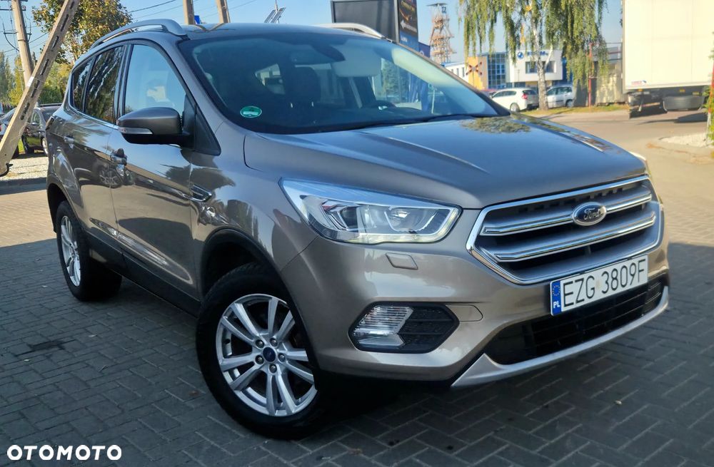 Ford Kuga 1.5 EcoBoost 2x4 Titanium - 21