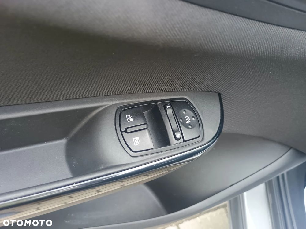 Opel Corsa - 13