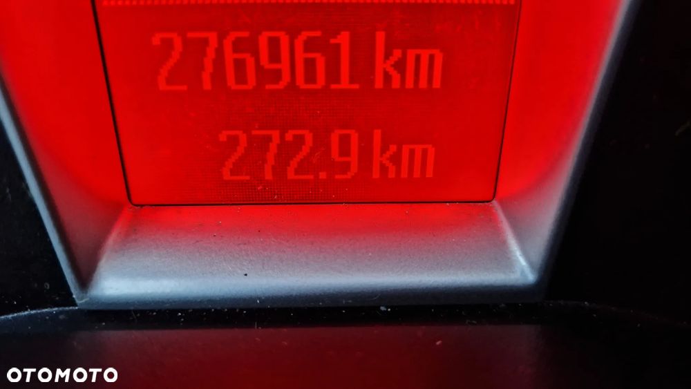 Ford Kuga 2.0 TDCi Titanium S - 24