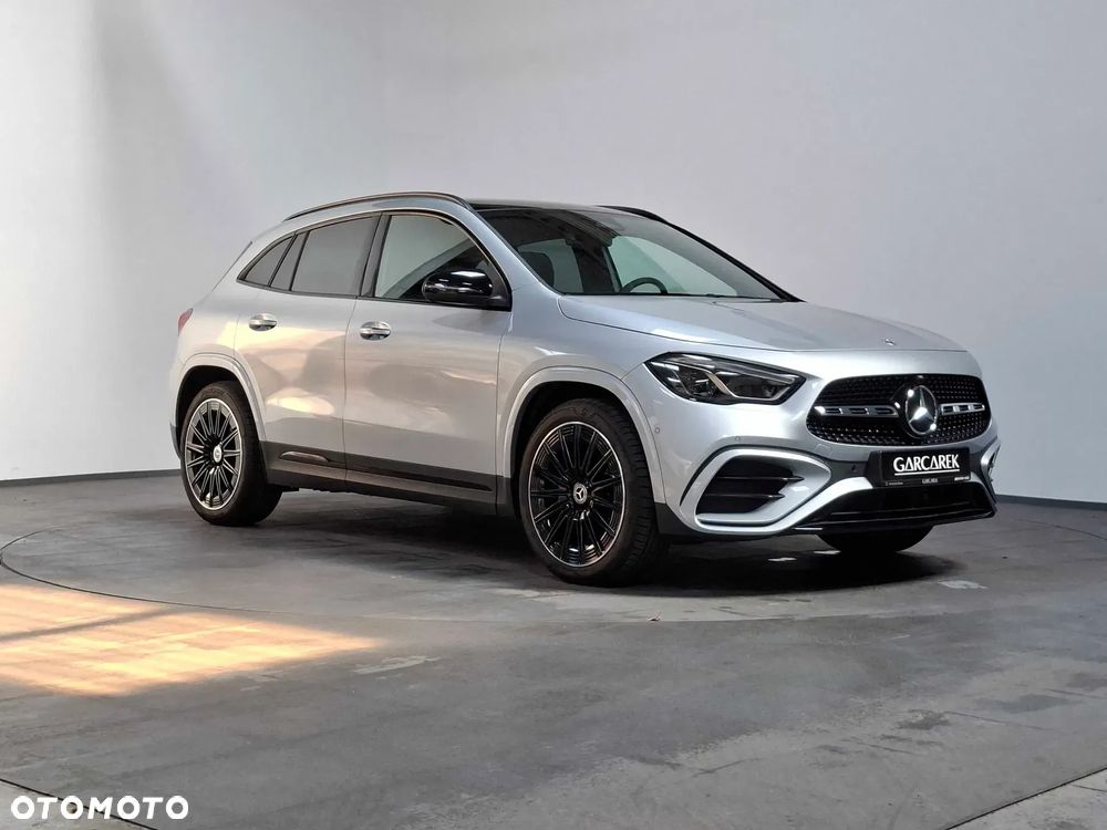 Mercedes-Benz GLA 220 d 4-Matic AMG Line 8G-DCT - 2