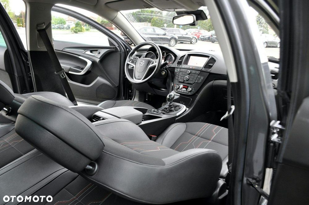Opel Insignia - 23