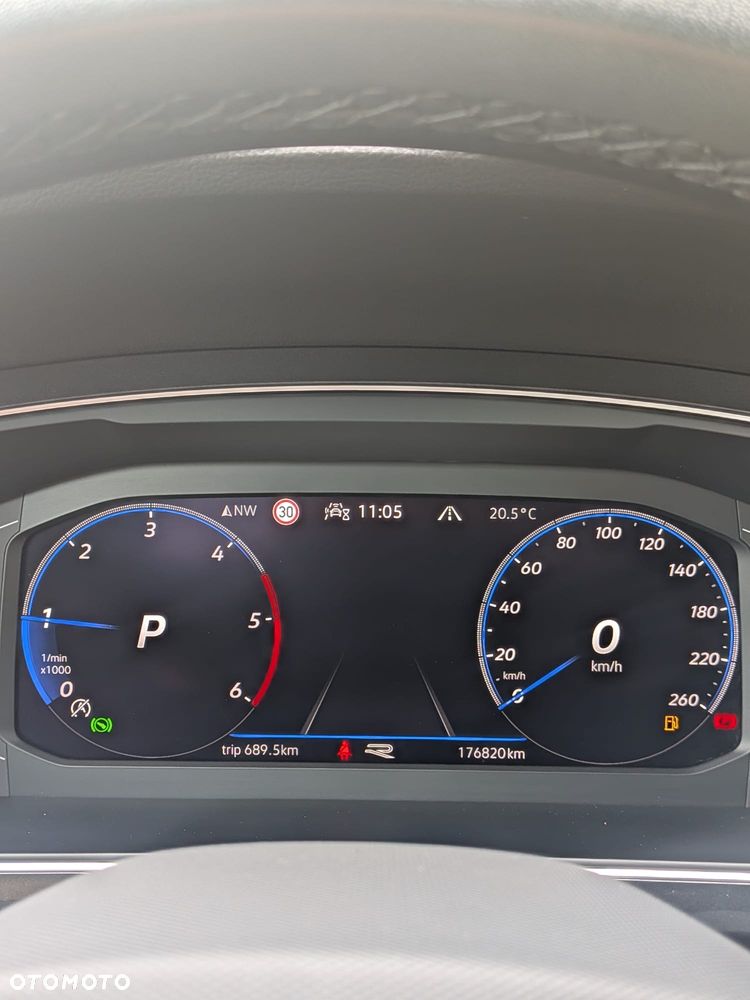 Volkswagen Tiguan 2.0 TDI SCR 4MotION DSG R-Line - 21
