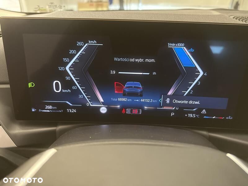 BMW Seria 3 320i sport - 14