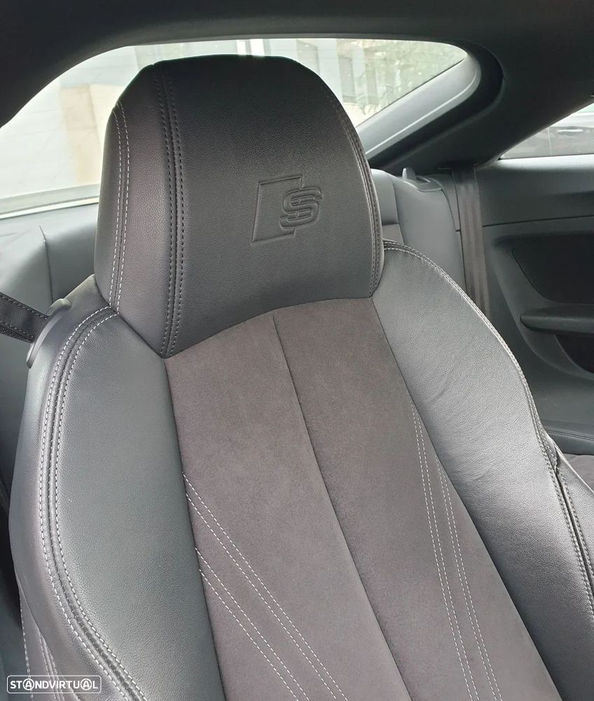 Audi TT Coupé 2.0 TDI S-line - 23