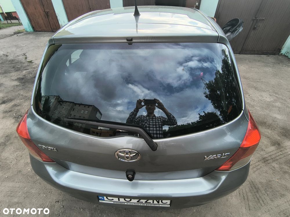 Toyota Yaris 1.0 Terra Start - 4