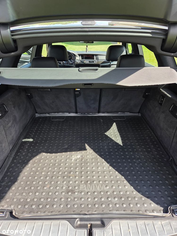 BMW Seria 5 518d - 22