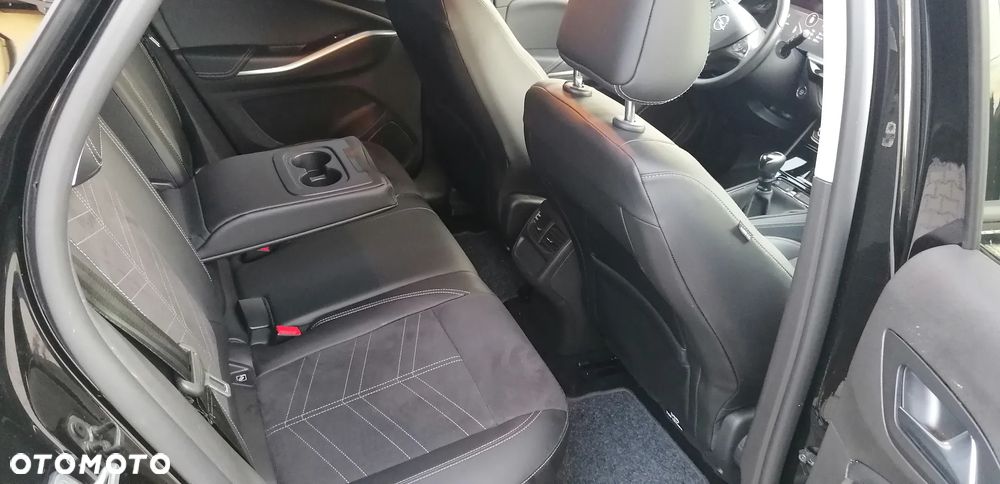 Opel Grandland X - 16