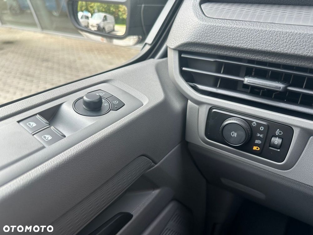 Volkswagen Transporter Furgon Plus - 23