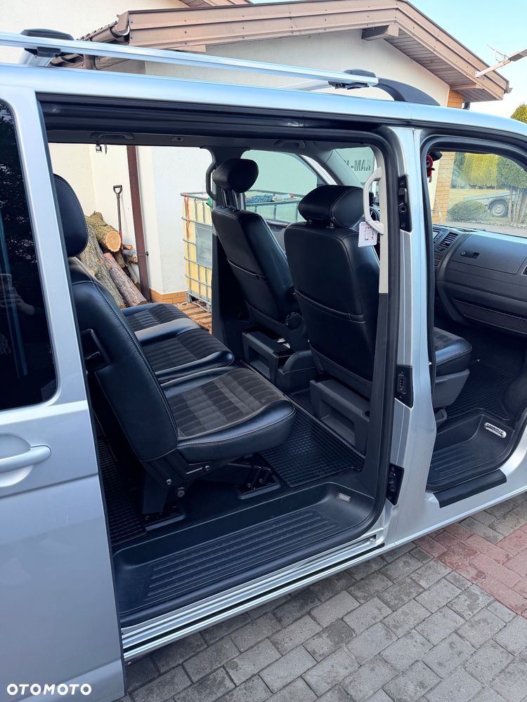 Volkswagen Caravelle - 21