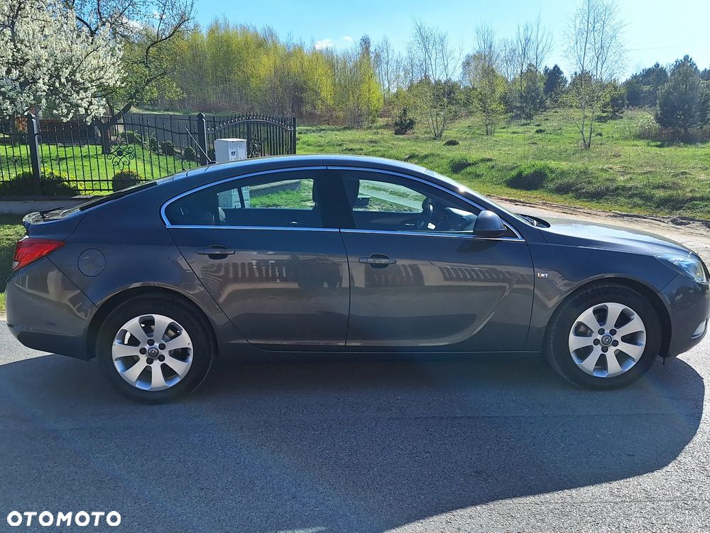 Opel Insignia - 8