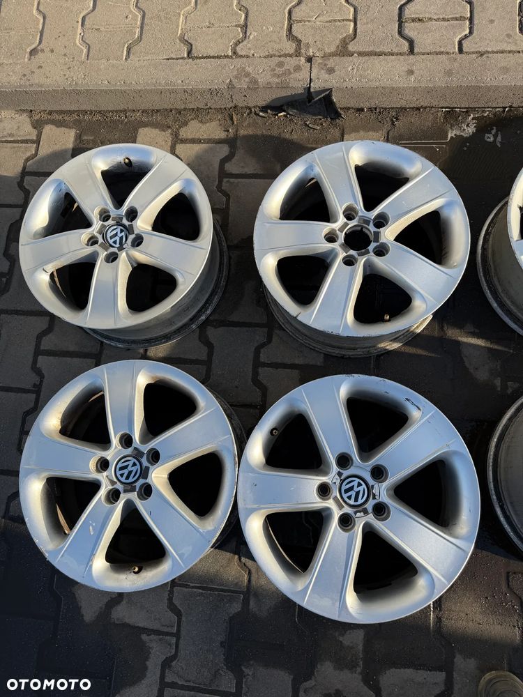VW SEAT FELGI ALUFELGI 16'' ET50 5x112 8.5J 5P0601025F