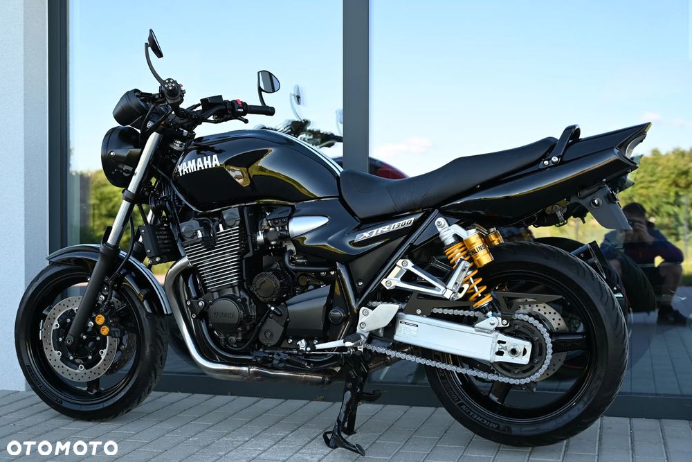 Yamaha XJR - 40