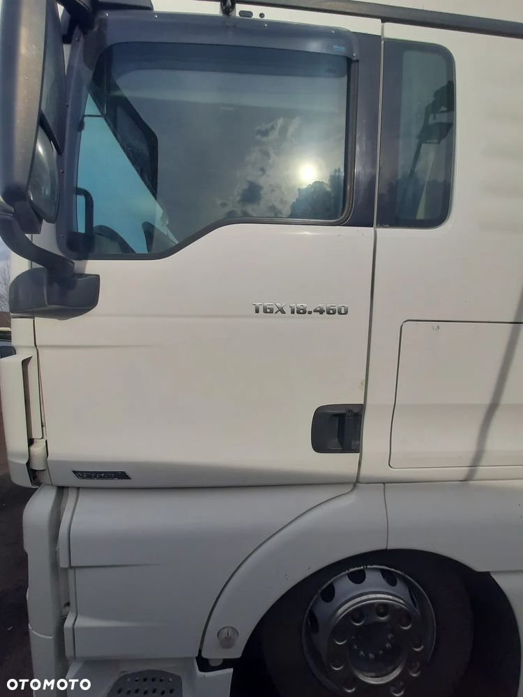 ^ MAN TGX EURO 6 LIFT 2019r DRZWI LEWE BIAŁE KOMPLETNE - 1