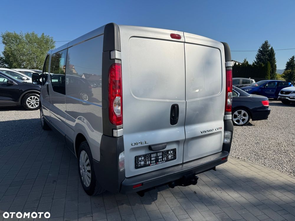 Opel Vivaro - 8