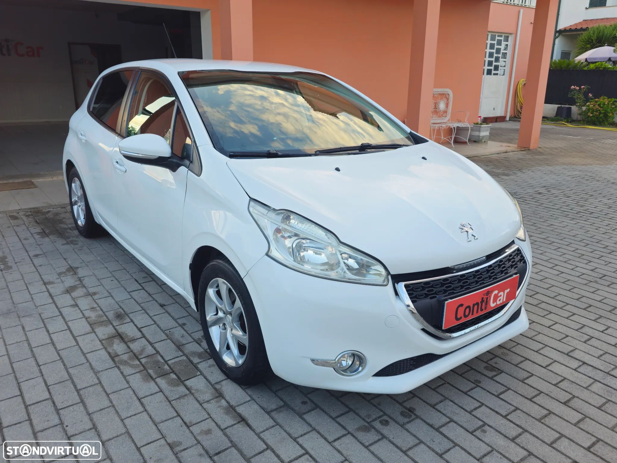 Peugeot 208 1.4 HDi Active - 1