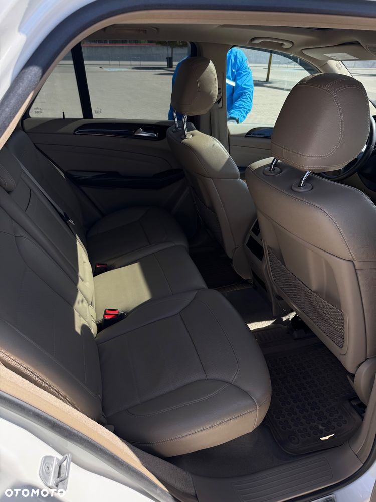 Mercedes-Benz ML 350 4MATIC BlueEFFICIENCY 7G-TRONIC Edition 1 - 12