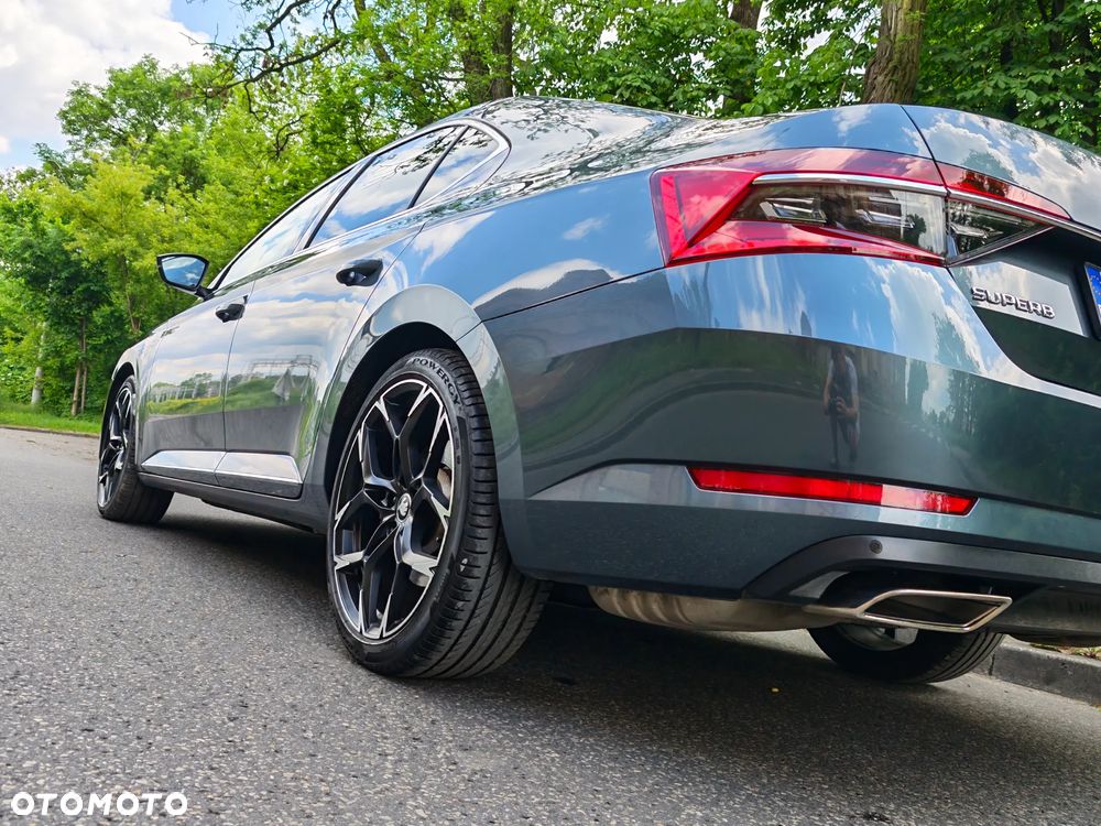 Skoda Superb 2.0 TSI 4x4 L&K DSG - 10