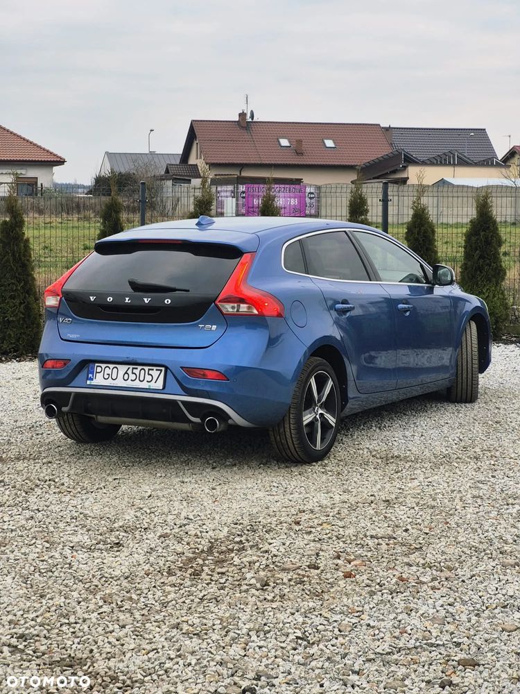 Volvo V40 T2 Geartronic RDesign - 18