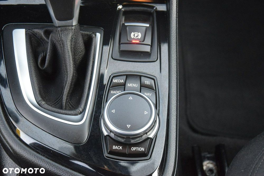 BMW Seria 2 218d GT Advantage - 26