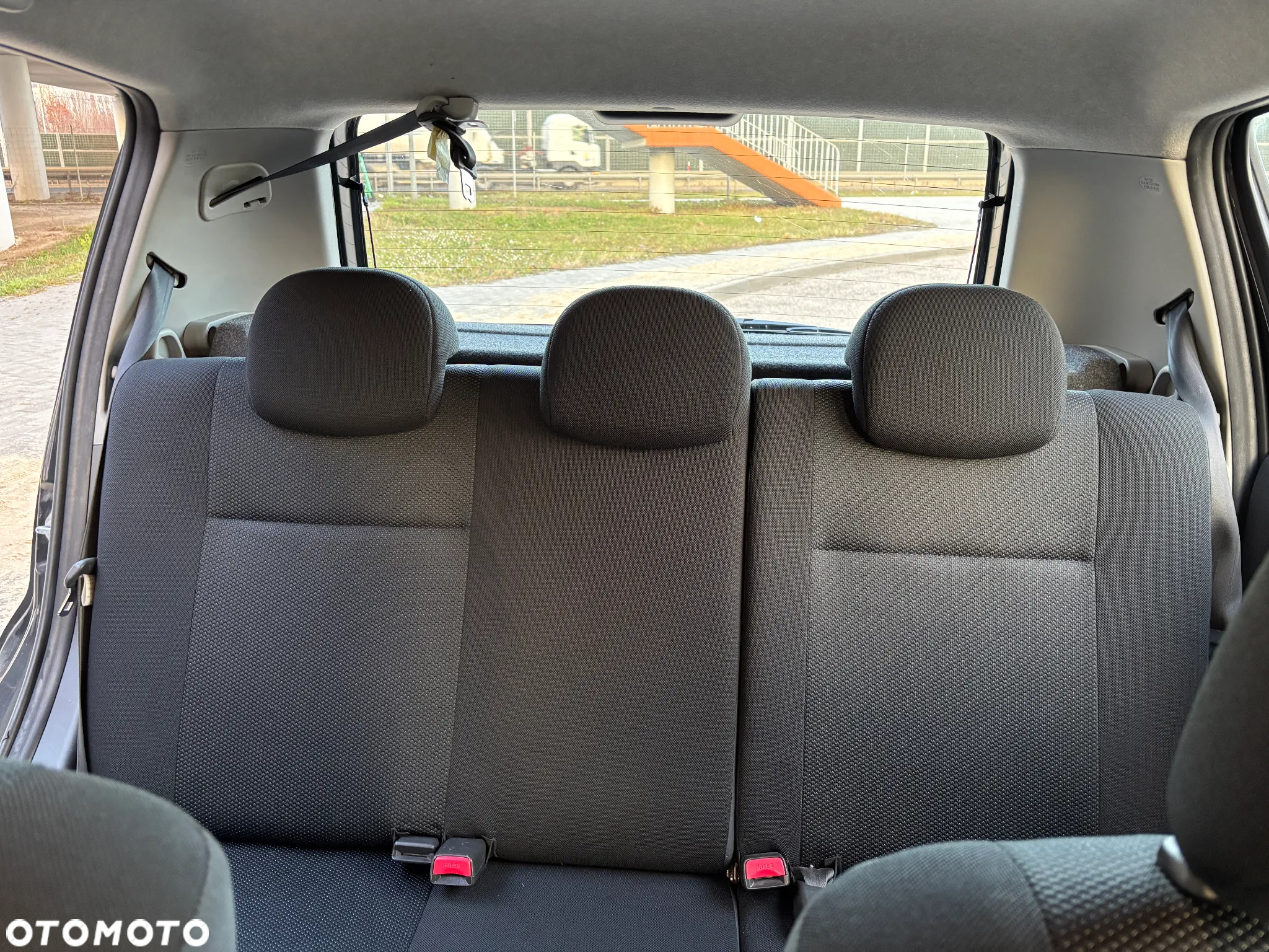Daihatsu Sirion 1.3 - 19